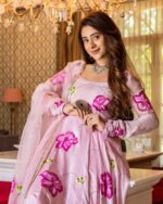 Asavari Handcrafted Suit Set dupatta detail