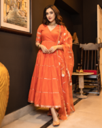 Neria Gotapatti Tier Suit Set side view